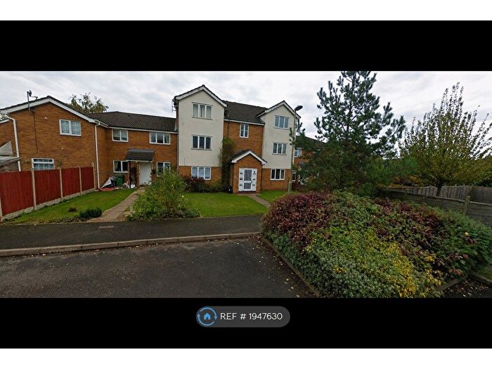 2 Bedroom Flat To Rent In Foxdale Drive, Brierley Hill, DY5
