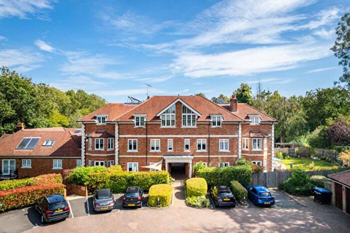 4 Bedroom Town House For Sale In Edenbrook Place, Blindley Heath, RH7