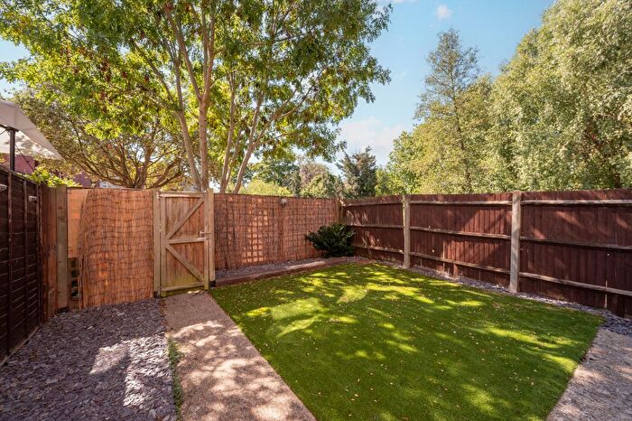 3 Bedroom Maisonette To Rent In Coniston Close, London, SW20