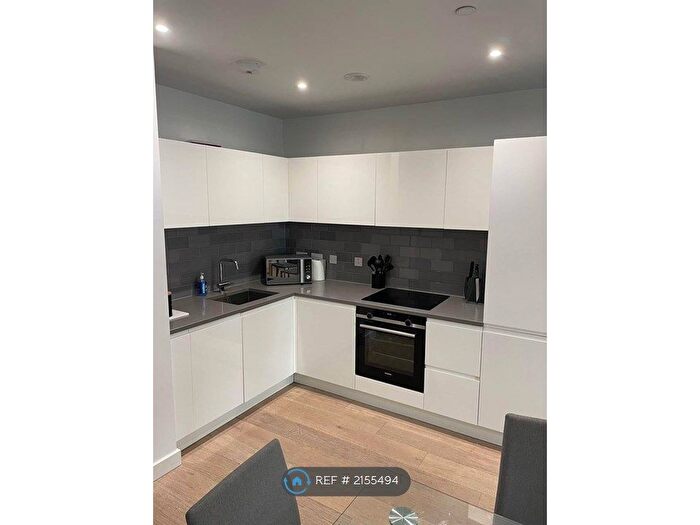 1 Bedroom Flat To Rent In Pinnacle House, London, E16