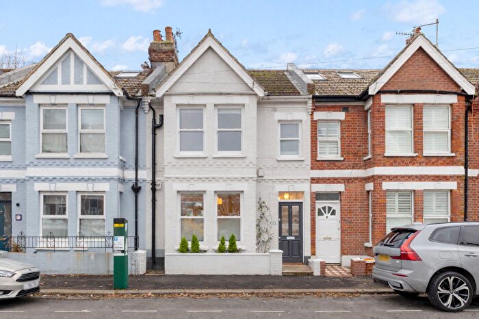 3 Bedroom Terraced House For Sale In Stoneham Road, Hove, BN3