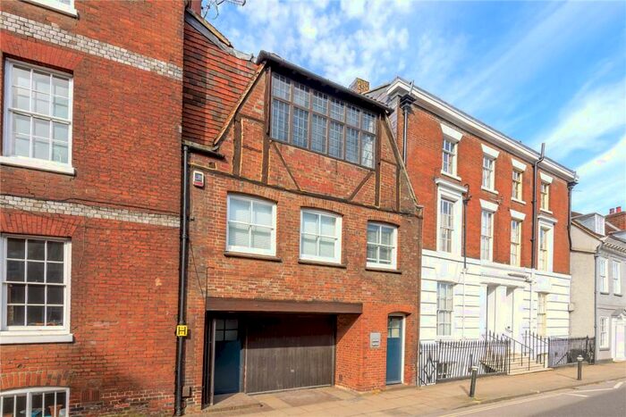 1 Bedroom Apartment To Rent In Chesil Street, Winchester, Hampshire, SO23