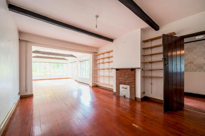 5 Bedroom Detached House To Rent In London Road, Guildford, GU1