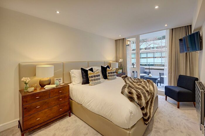 2 Bedroom Flat To Rent In Ebury Street, London, SW1W