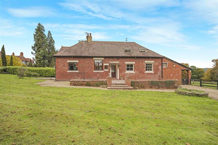3 Bedroom House To Rent In Stable House, NP7