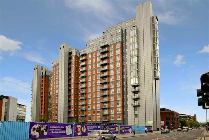 2 Bedroom Flat To Rent In West Point, Wellington Street, Leeds, LS1