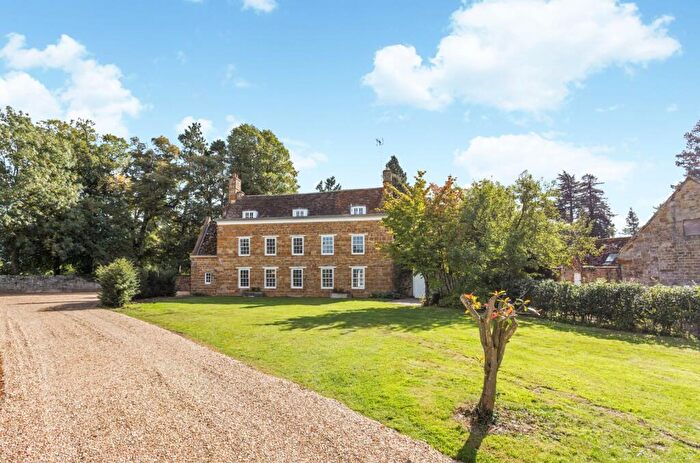 7 Bedroom Detached House To Rent In Edgcote, Banbury, Oxon, OX17