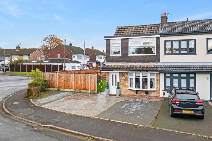 2 Bedroom Semi Detached House For Sale In Thorndyke Close, Rainhill, Prescot, L35