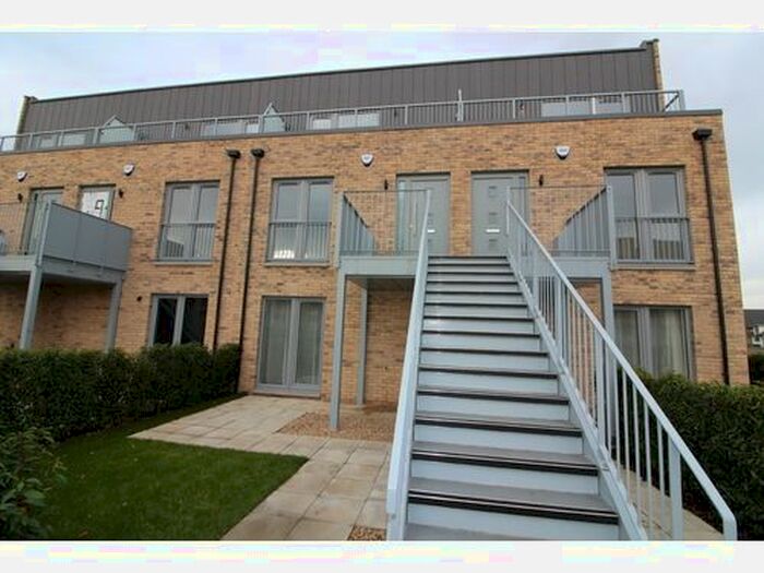 3 Bedroom Flat To Rent In Mauseley Park, Edinburgh, EH4