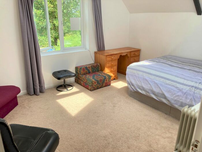 Studio To Rent In Very Near Park Hill Area, Ealing North Ealing Broadway, W5