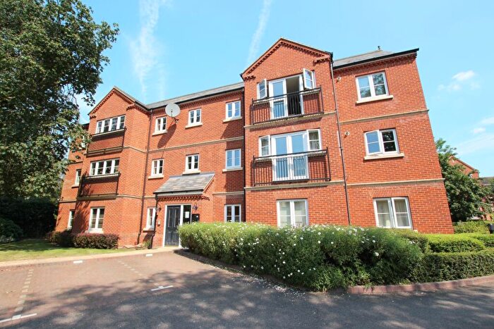 2 Bedroom Apartment To Rent In Walnut Mews, Peterborough, PE3