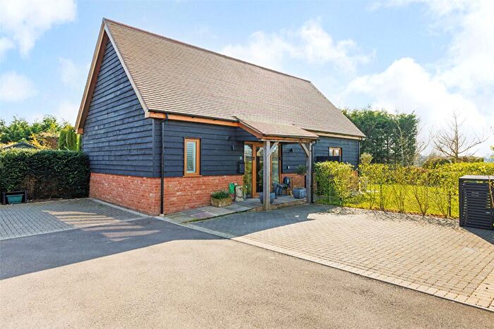 3 Bedroom Detached House For Sale In Newfound, Oakley, RG23