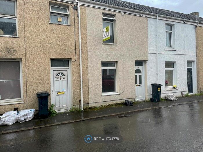 2 Bedroom Terraced House To Rent In King Street, Neath, SA11