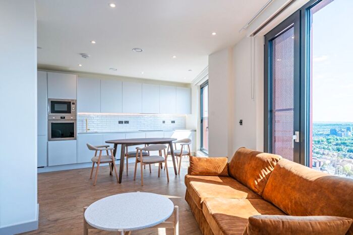 2 Bedroom Flat To Rent In The Eades, Selborne Road London, E17