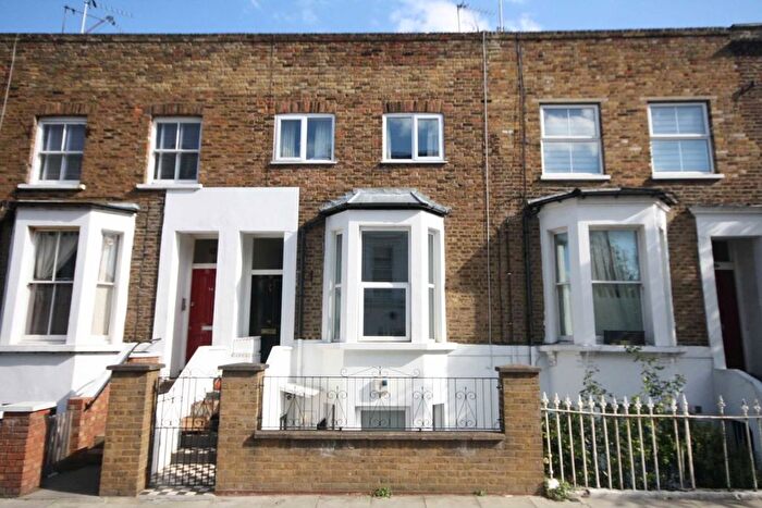 1 Bedroom Flat To Rent In Melina Road, Shepherds Bush, W12