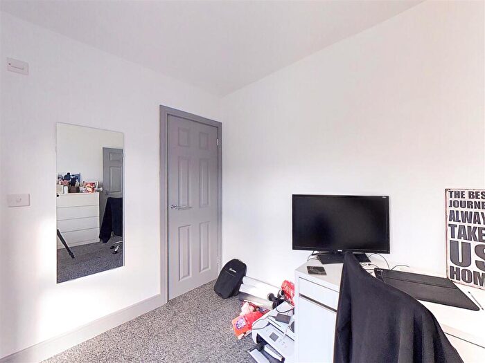 6 Bedroom House To Rent In Teignmouth Road, Birmingham, West Midlands, B29