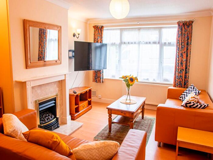 6 Bedroom House To Rent In Ringwood Close, Canterbury, Kent, CT2