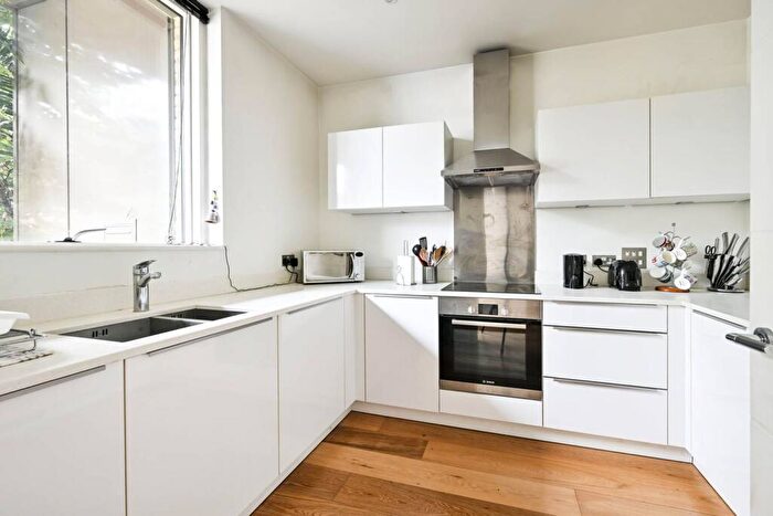 2 Bedroom Maisonette To Rent In Chichester Road, Maida Vale, London, NW6