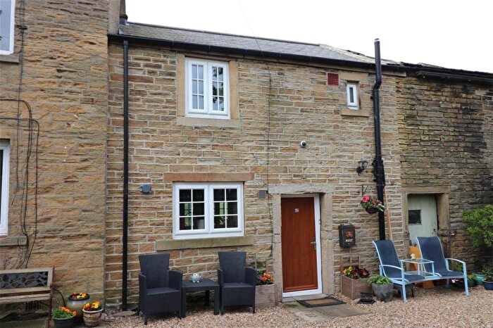 1 Bedroom Terraced House To Rent In Westroyd, Pudsey, West Yorkshire, LS28
