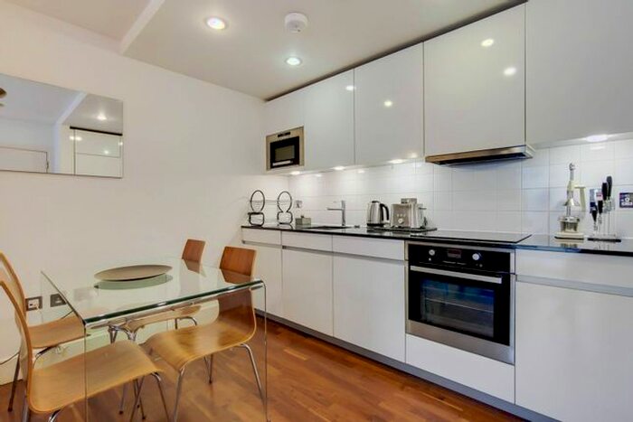 2 Bedroom Flat To Rent In Weymouth Street, Marylebone, London, W1W