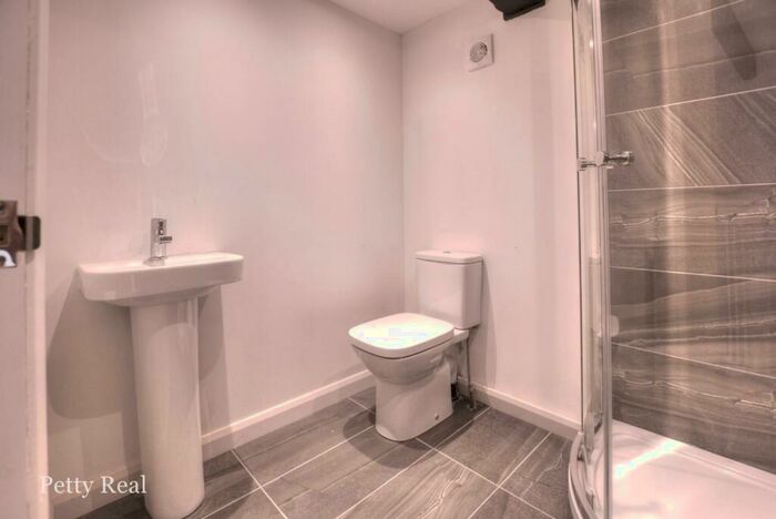 2 Bedroom Apartment To Rent In Apartment Heritage Quarter House, BB8