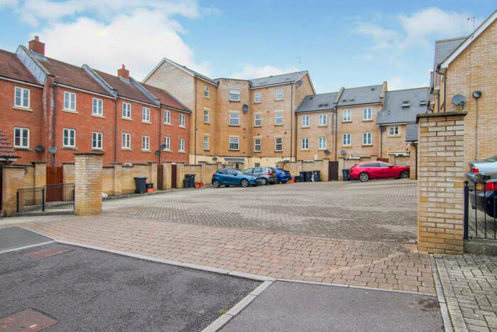 1 Bedroom Apartment To Rent In North Swindon, SN25