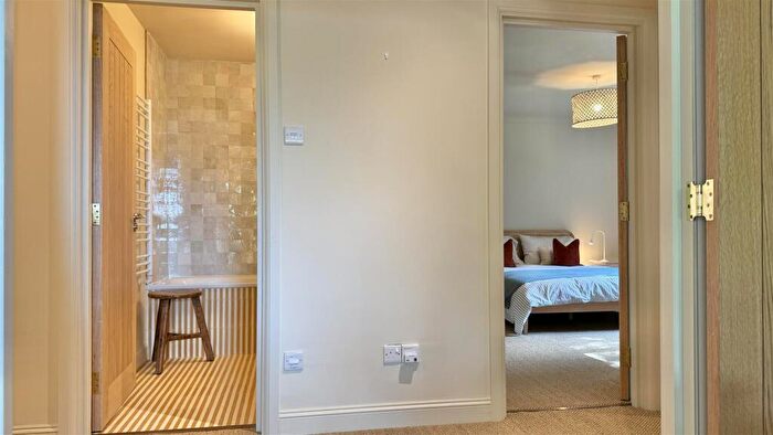 2 Bedroom Apartment To Rent In Belle Vue Road, Lower Parkstone, BH14
