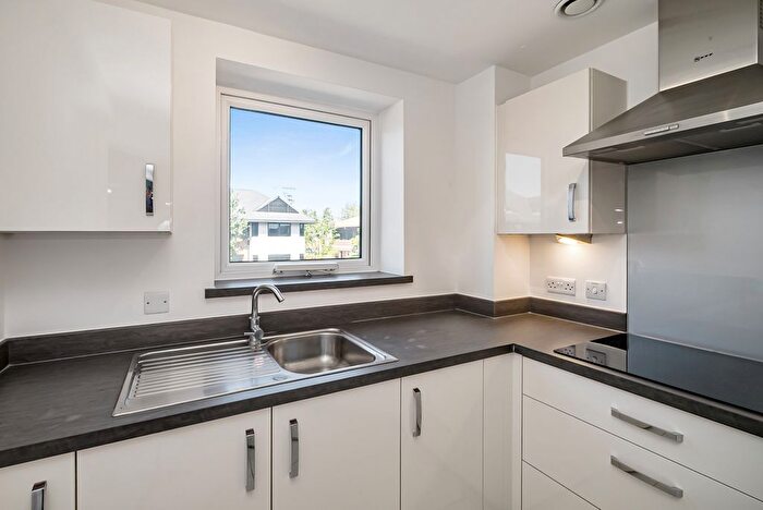 1 Bedroom Flat To Rent In Bridge Avenue, Maidenhead, SL6