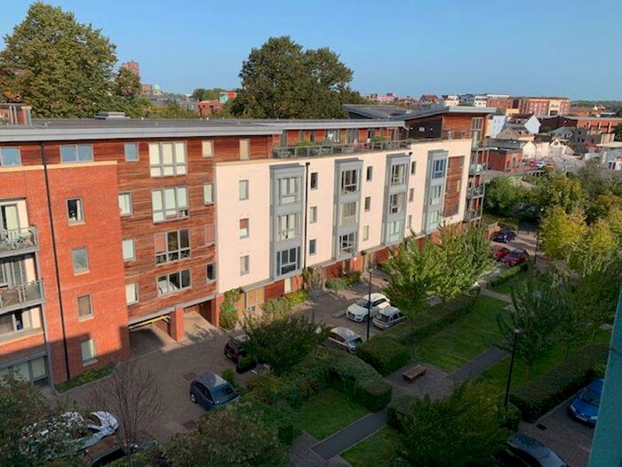 1 Bedroom Flat To Rent In Sweetman Place, Bristol, BS2