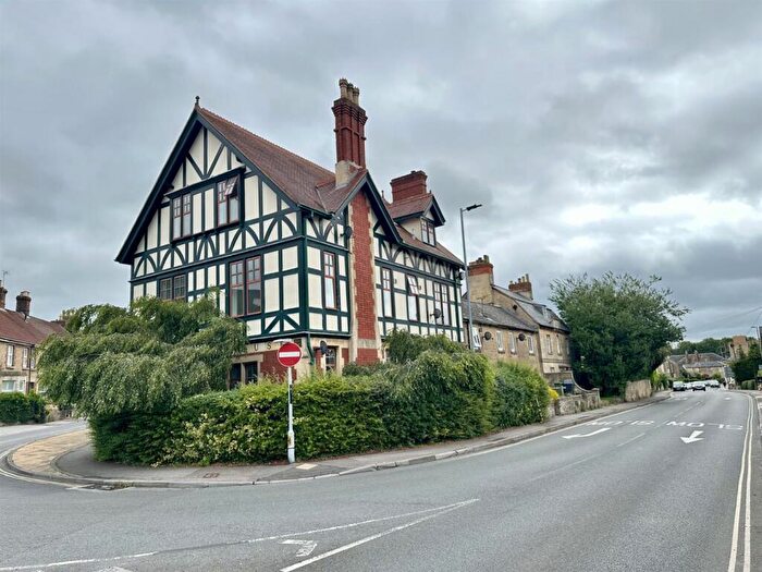 1 Bedroom Flat To Rent In Marshfield Road, Chippenham, SN15