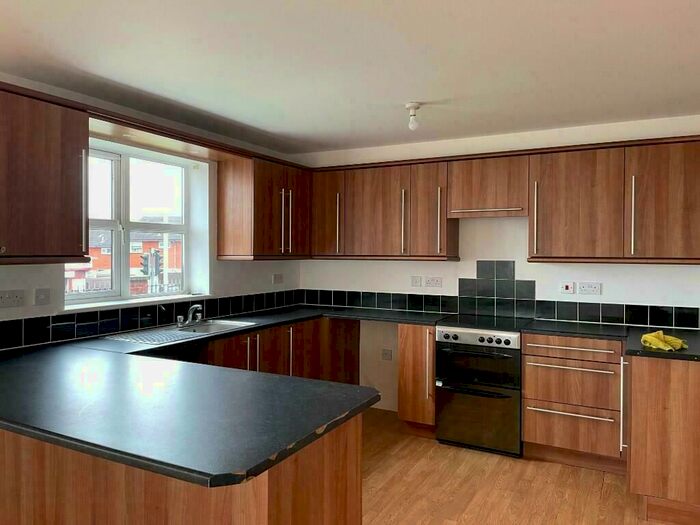 2 Bedroom Flat To Rent In Mersey Walk, Birkenhead, CH42