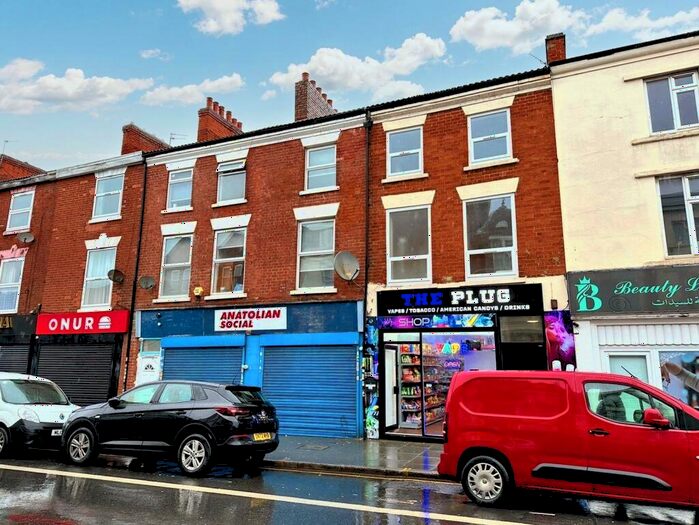 4 Bedroom Apartment To Rent In Alfreton Road, NG7