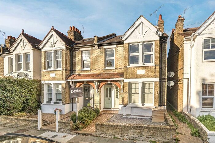 2 Bedroom Flat To Rent In Kenley Road, St Margarets, Twickenham, TW1