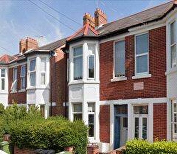 2 Bedroom Flat To Rent In Lowcay Road, Southsea, Hampshire, PO5