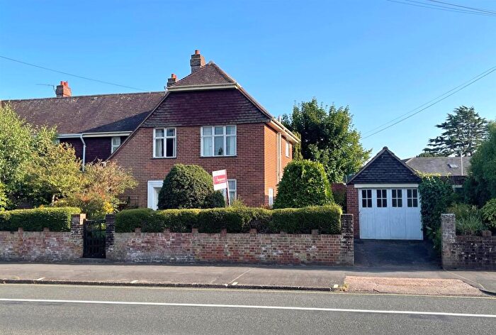 3 Bedroom Semi-Detached House For Sale In Pinhoe Road, Exeter, EX4