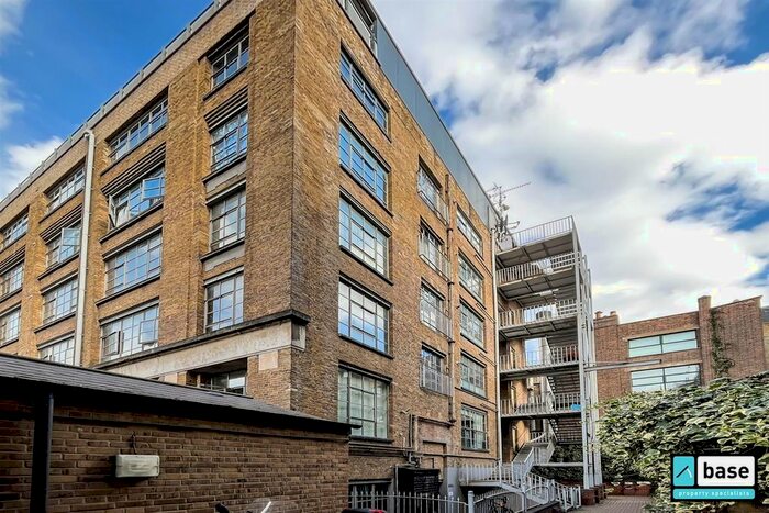 1 Bedroom Flat To Rent In Chocolate Studios, Shepherdess Walk, Islington, N1