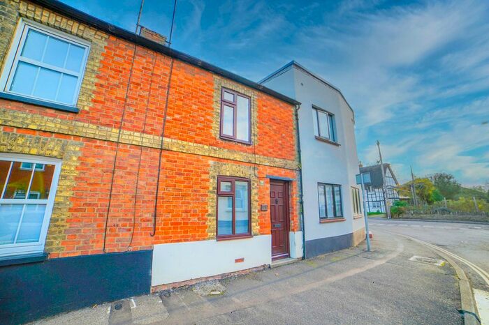 2 Bedroom Terraced House To Rent In Silver Street, Newport Pagnell, MK16