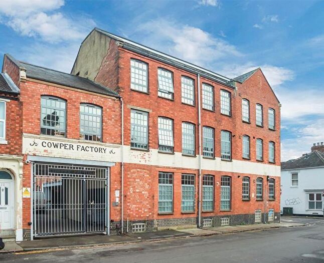 2 Bedroom Apartment For Sale In Cowper Street, The Mounts, Northampton, NN1