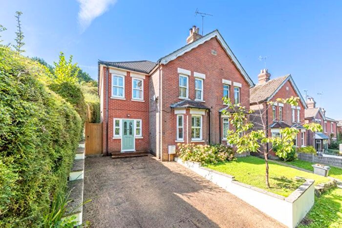 3 Bedroom Semi-Detached House For Sale In Mottins Hill, Crowborough, TN6