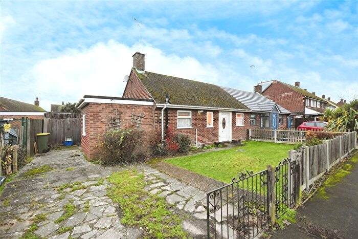 2 Bedroom Bungalow For Sale In Rochford Garden Way, Rochford, Essex, SS4