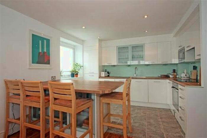 2 Bedroom Flat To Rent In Austin Road, Battersea, London, SW11