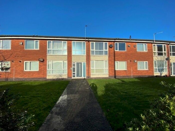 2 Bedroom Flat To Rent In Everest Close, Kilnhouse Lane, Lytham St. Annes, Lancashire, FY8