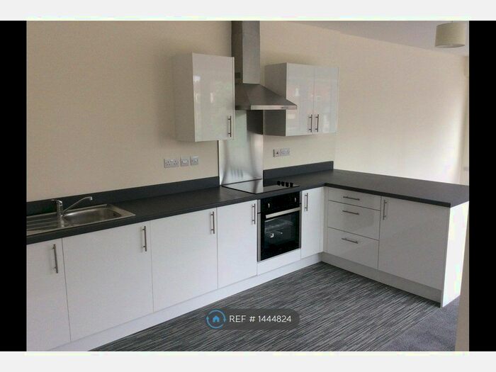 1 Bedroom Flat To Rent In Farnsby Street, Swindon, SN1