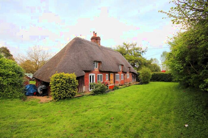 3 Bedroom Cottage To Rent In Upper Street, Breamore, Fordingbridge, SP6
