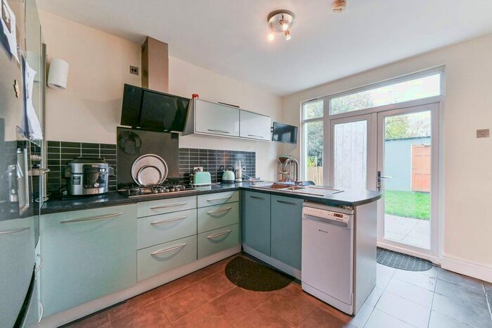 3 Bedroom Terraced House To Rent In Tylecroft Road, Norbury, London, SW16