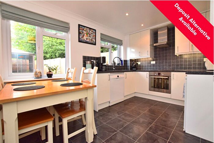 3 Bedroom Detached House To Rent In Greenwood Close, Hucclecote, Gloucester, Gloucestershire, GL3