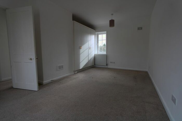 3 Bedroom Terraced House To Rent In Byham Rd, Morden SM4