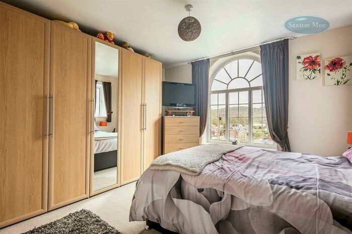 2 Bedroom Detached Bungalow For Sale In Frank Hillock Field, Deepcar, Sheffield, S36