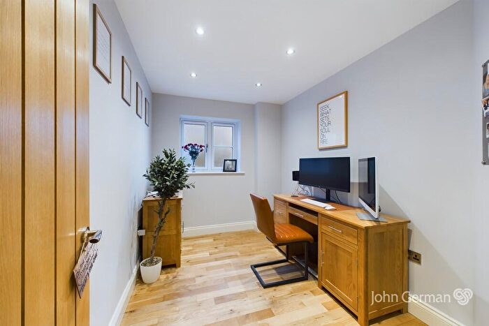 4 Bedroom Detached House For Sale In Cedar View, Draycott-in-the-clay, DE6
