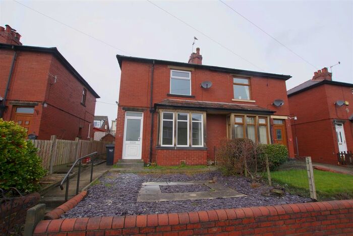2 Bedroom End Of Terrace House To Rent In Milner Lane, Greetland, Halifax, HX4